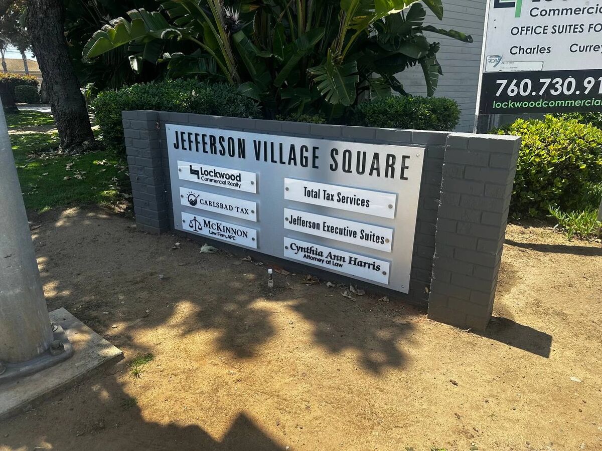 Monument sign with tenant panels at Jefferson Village Square